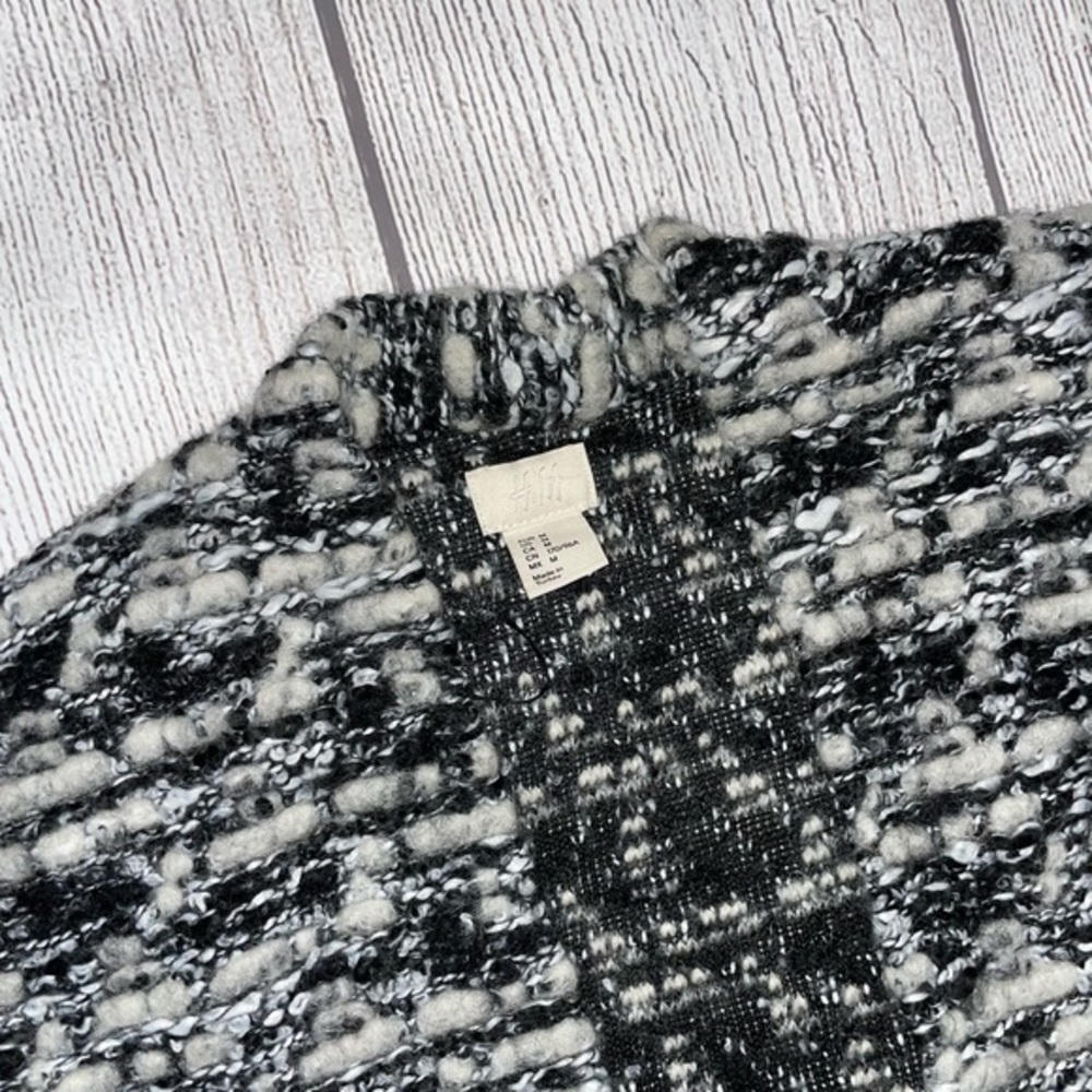 H&M Women’s Cardigan Open Front Black & White Wool Blend Nubby Sweater Size Med - Picture 5 of 11